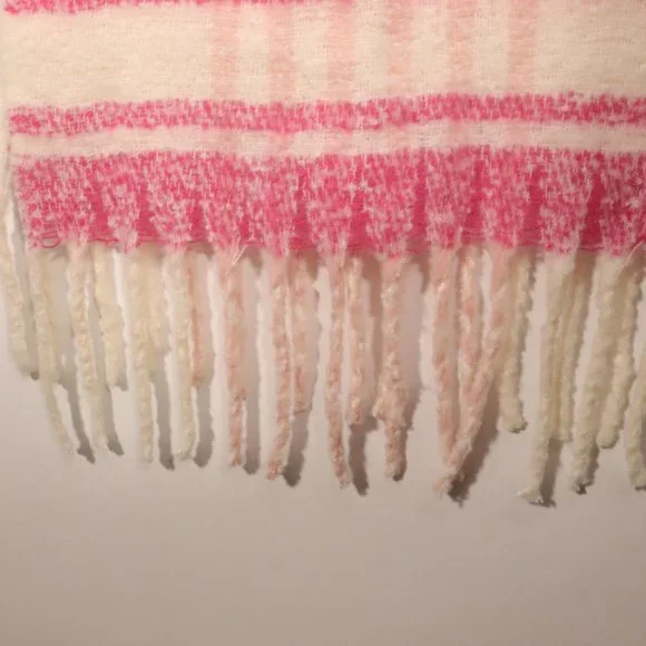 NWT Free People Gemini Plaid Blanket Scarf in Petal